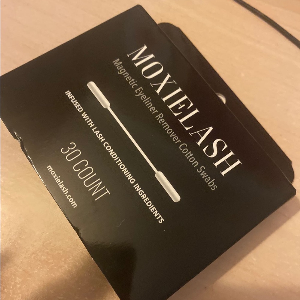 Moxielash Magnetic Eyeliner Remover Cotton Swabs